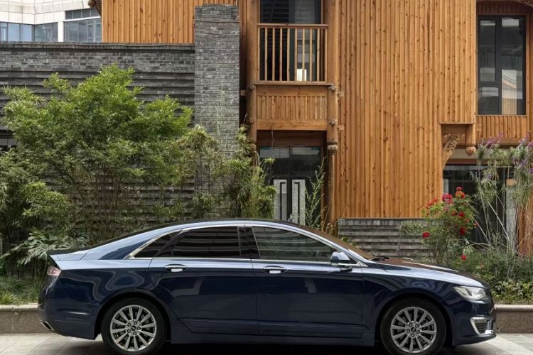 Used Lincoln MKZ 2017 2.0T Luxury Edition Exterior 5