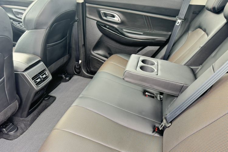 Used CHANGAN OSHAN X7 PLUS 2022 1.5T Blue Whale Edition Automatic ZhiZun Model
