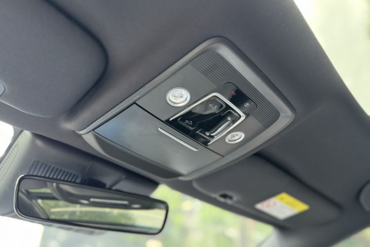 Used BYD Seal 2024 HONOR Edition DM-i 1.5L 121km Luxury Model Interior 8