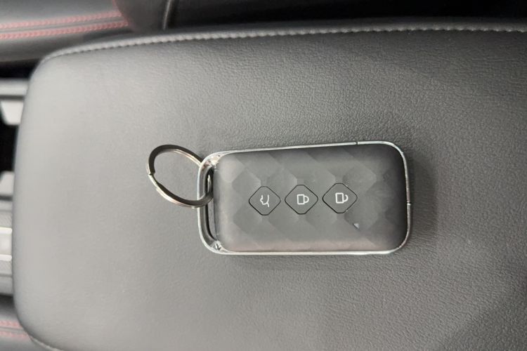 Used Wuling Alvez 2022 1.5T CVT Trendy & Cool Edition