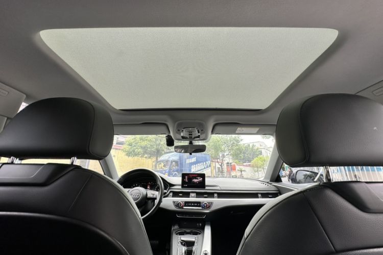 Used Audi A5 2019 Sportback 40 TFSI Fashion Model Headliner