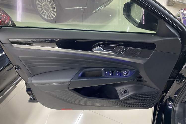 Used Volkswagen Passat 2023 Restyled 330TSI Starry Luxury Edition
