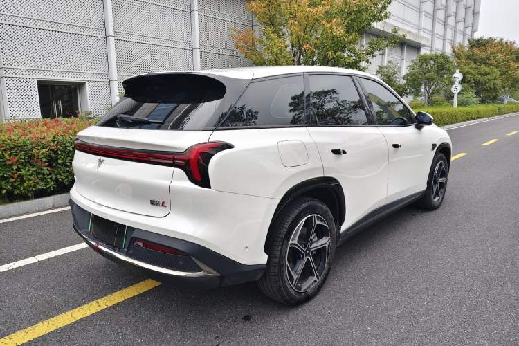 Used NETA L 2024 Extended-Range 220 Flash-Charge Edition