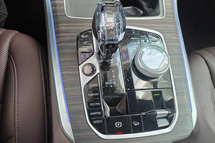 Used BMW X5 2022 Restyled xDrive 40Li Luxury Edition M Sport Package Interior 5