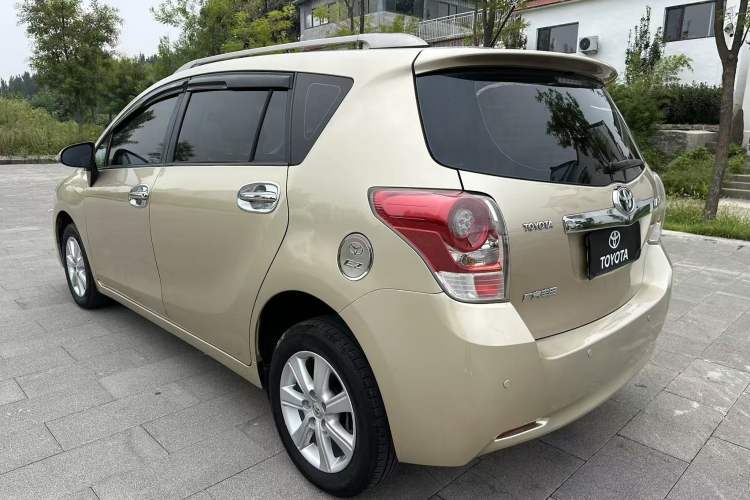 Used Toyota Verso 2014 Starlight 180G CVT Comfortable Multi-Function Edition