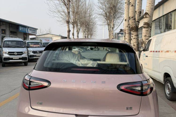 Used Geely Galaxy Geome 2025 410 km Free Version