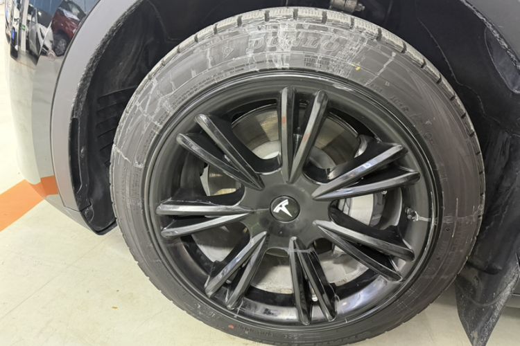 Used Tesla Model Y 2023 Rear-Wheel-Drive Version