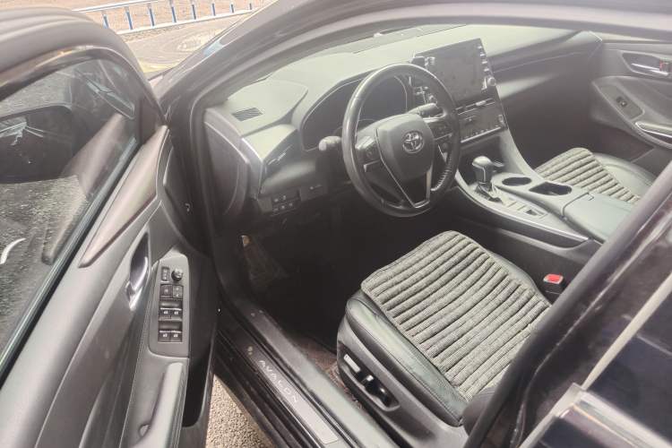 Used Toyota Avalon 2019 2.0L XLE Premium Edition China VI Left Front Seat