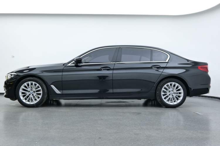 Used BMW 5 Series 2020 525Li Luxury Package