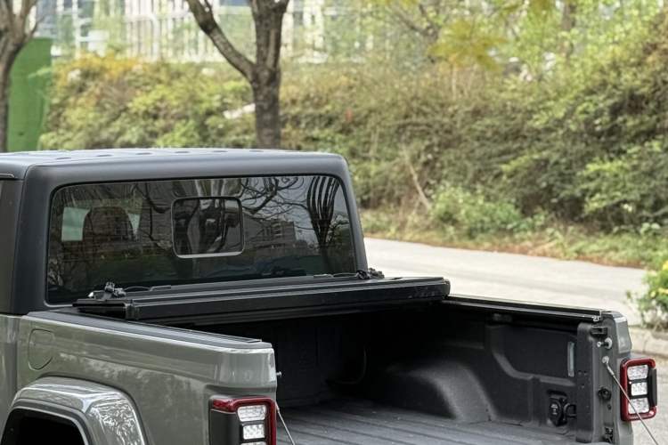 Used Jeep Gladiator 2022 3.6L Pioneer Edition