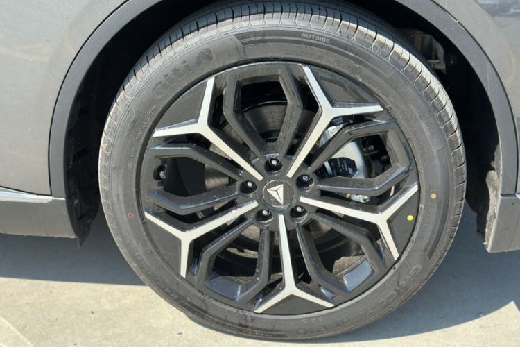 Used Deepal L07 2024 230Max Qiankun Intelligent Driving ADS SE Range-Extended Version