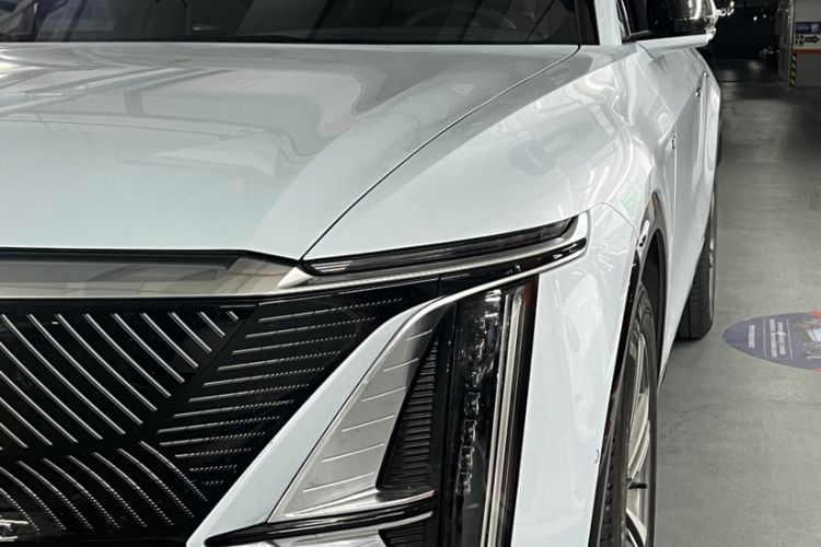 Used Cadillac LYRIQ 2024 Rear-Drive Standard Range Luxury Edition