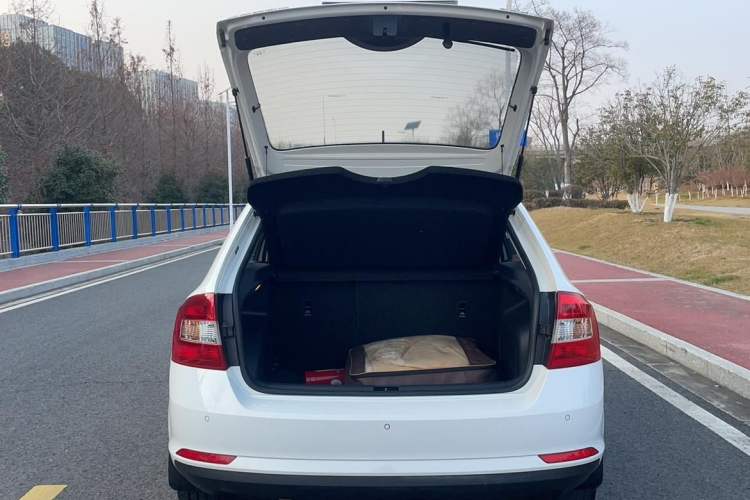 Used Skoda Rapid Spaceback 2019 Revised Version 1.5L Automatic Comfort Edition China V Standard