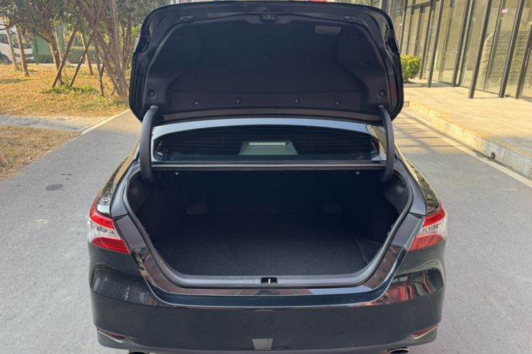 Used Toyota Camry 2021 2.5G Luxury Edition