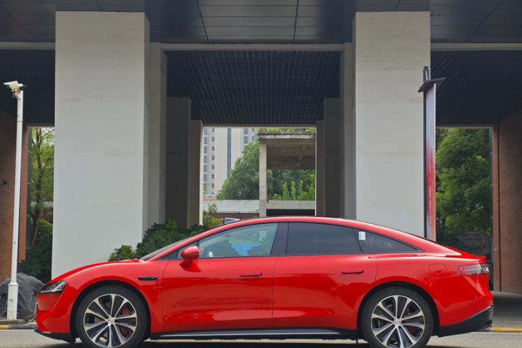 Used Hima Luxeed S7 2025 785 km Ultra