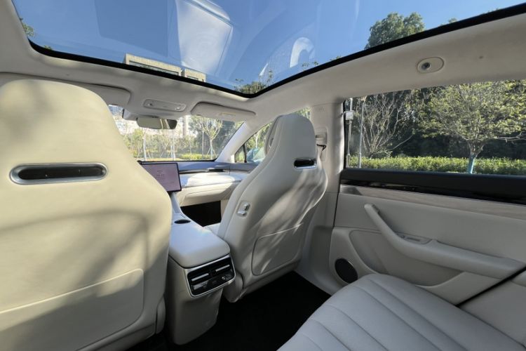 Used Hima Luxeed R7 2024 All-Electric 736 km Ultra
