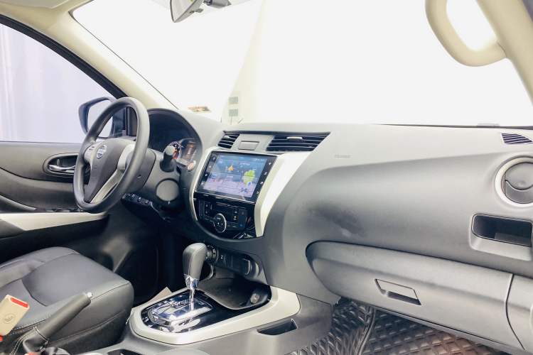 Used Nissan Terra 2020 2.5L XL Upper 4WD Automatic Four-Wheel Drive Luxury Edition Interior 5