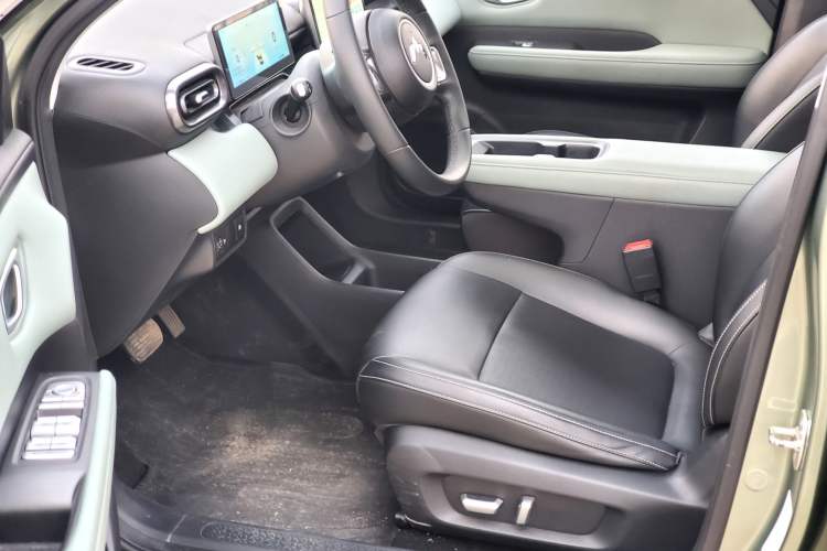 Used Wuling Bingo PLUS 2024 510 km Flagship Edition Four-Seater Version
