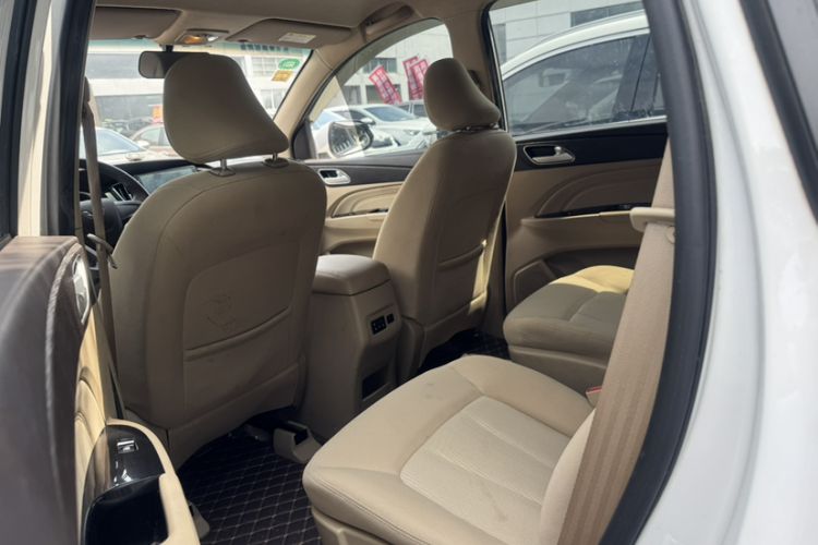 Used Wuling 730 2020 Commercial Vehicle 1.5L Manual Value Edition 7 Seats