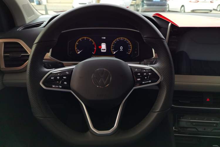 Used Volkswagen Tharu 2023 300TSI Two-Wheel-Drive Full Moon Edition