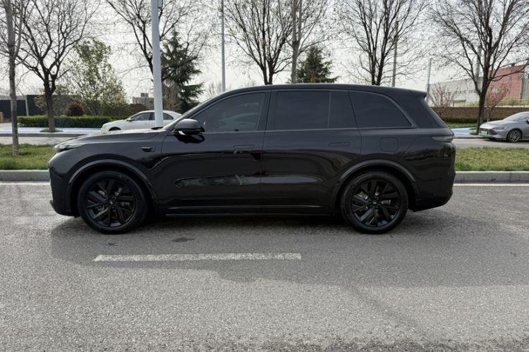 Used Li Auto L8 2023 Pro Model
