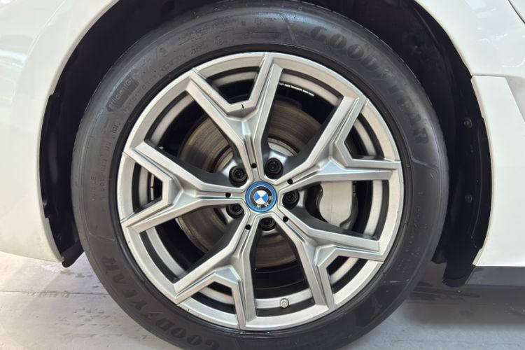 Used BMW i3 2024 eDrive 35 L
