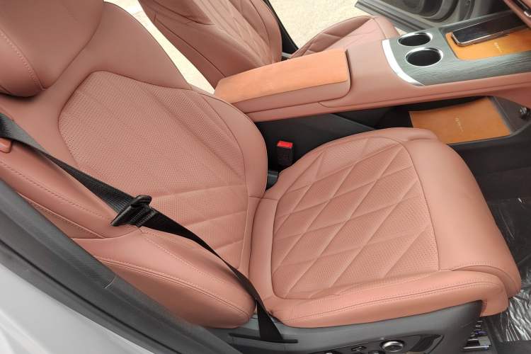 Used Changan CS75 PLUS 2025 4th Generation 1.5T New Blue Whale Smart Flagship Version
