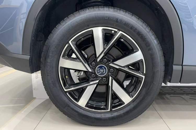 Used BYD Song Pro New Energy 2023 Champion Edition DM-i 110KM Beyond Model Exterior 5