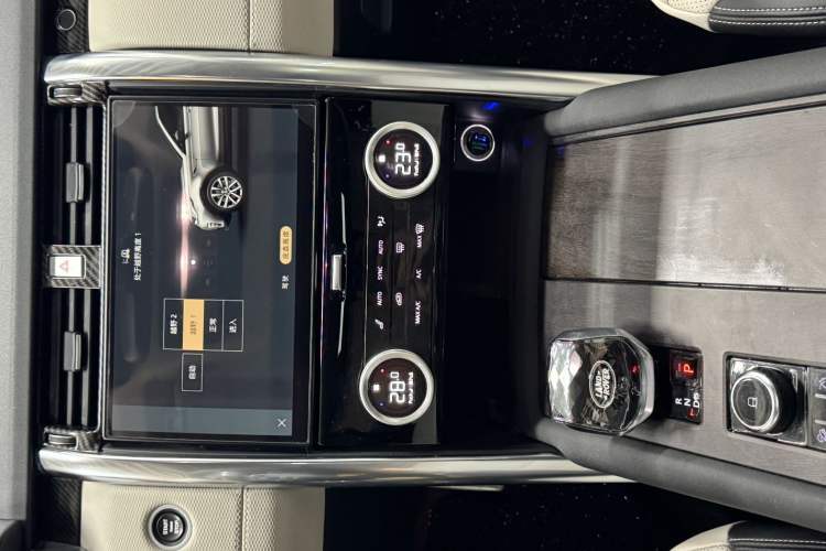 Used Land Rover Discovery 2021 360 PS R-Dynamic SE
