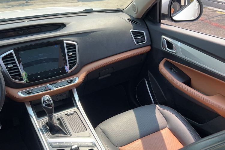 Used Geely Auto Vision X6 2018 1.4T CVT 4G Connected Flagship Edition
