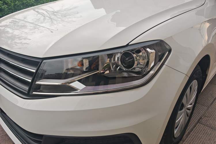 Used Volkswagen Santana 2019 1.5L Manual Fashion Edition China VI Standard Left Front Headlight