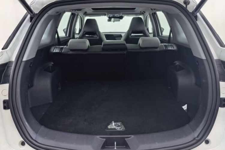 Used Changan CS75 PLUS 2024 3rd Generation Champion Edition 2.0T Intelligent Drive Performance Model
