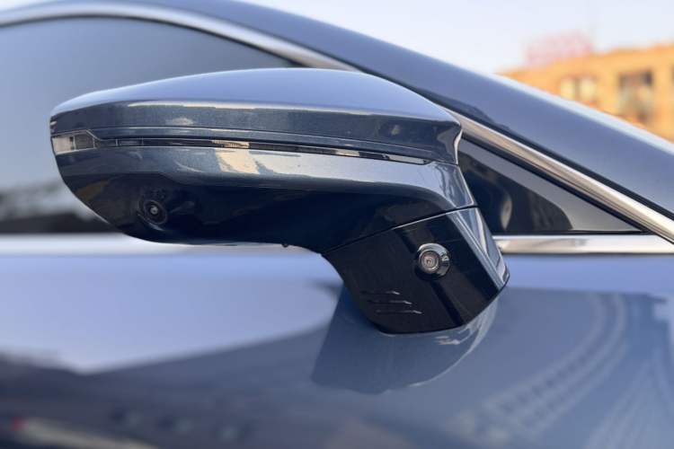 Used Geely Galaxy Galaxy 8 2025 130km EM-i Prestige Edition
