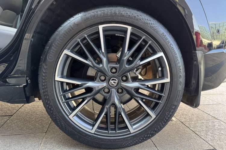 Used CHANGAN UNI-T 2023 2nd Generation 1.5T Flagship Version Exterior 6