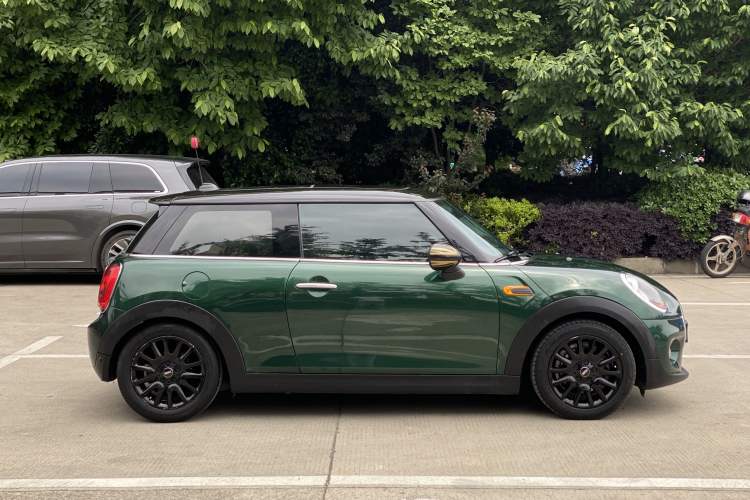 Used MINI 2014 1.5T COOPER Fun
