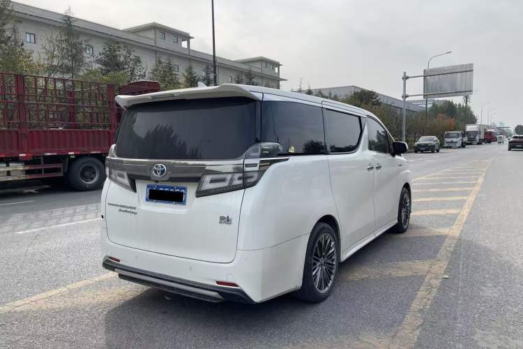 Used Toyota Vellfire 2021 Crown Dual-Engine 2.5L HV Supreme Edition
