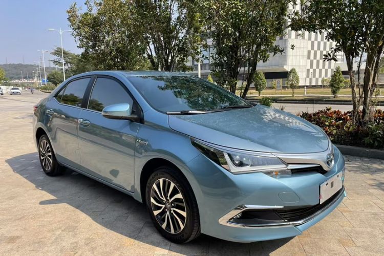 Used Toyota Corolla 2017 Revised Dual-Engine 1.8L E-CVT Leading Edition
