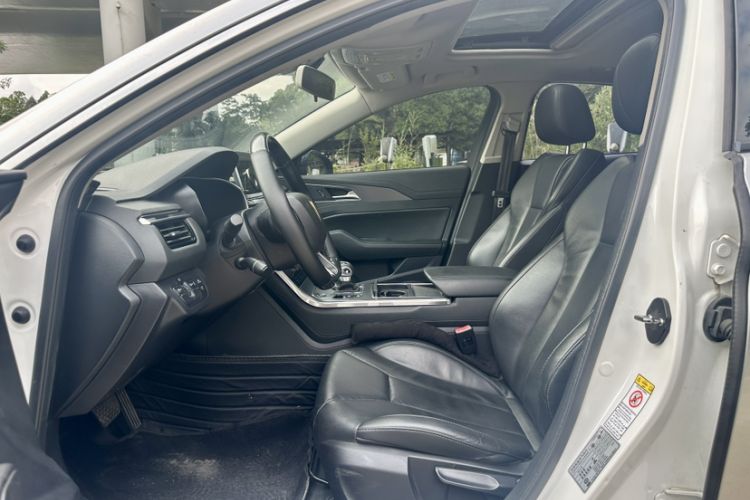 Used Hongqi H5 2020 1.5T DCT Flagship Edition Interior 5