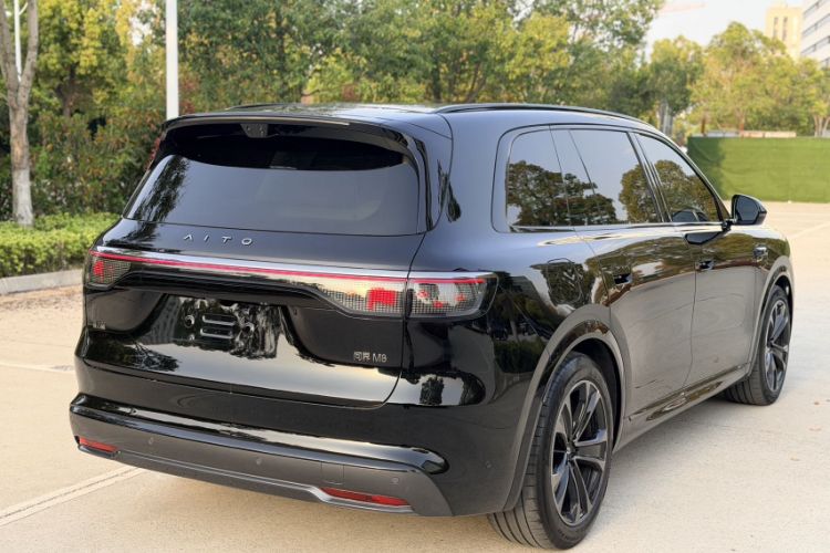 Used Hima AITO M8 2025 Extended-Range Max+ Version 53.4 kWh 5-Seater Edition Exterior 3