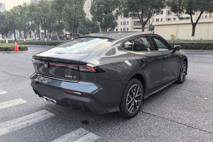 Used Changan UNI-V iDD 2024 Blue Whale Smart Electric iDD 136km Smart & Fun Model