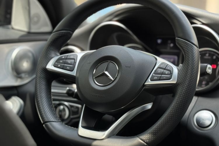 Used Mercedes-Benz C-Class 2017 Restyled C 200 Sport Edition Steering Wheel