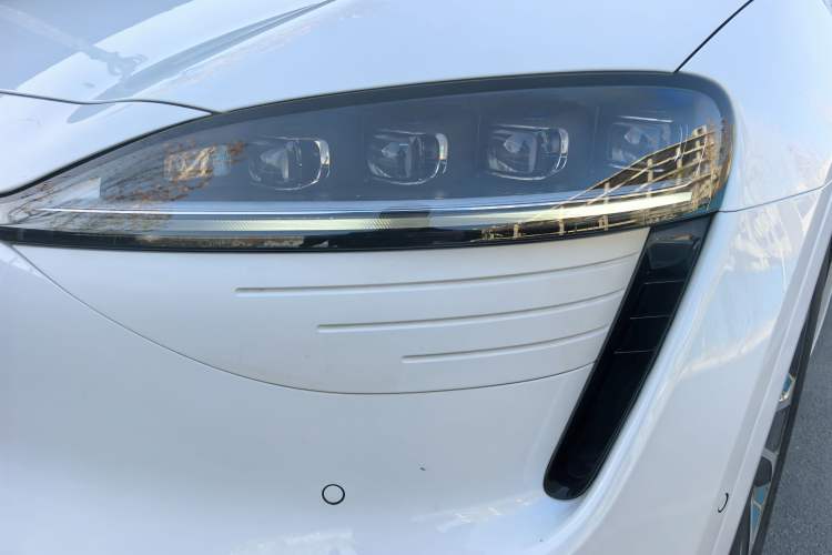 Used Hima Luxeed R7 2024 All-Electric 736 km Ultra
