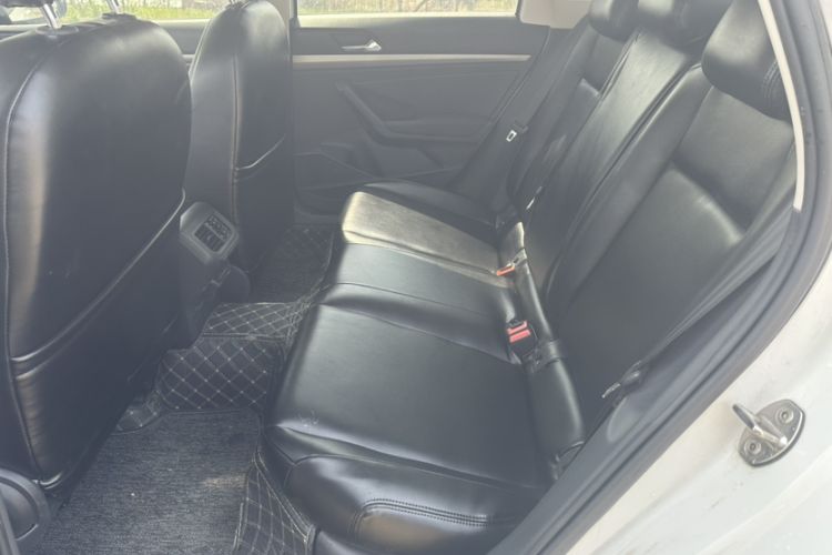 Used Volkswagen Lavida 2022 1.5L Automatic Fashion Edition Interior 4