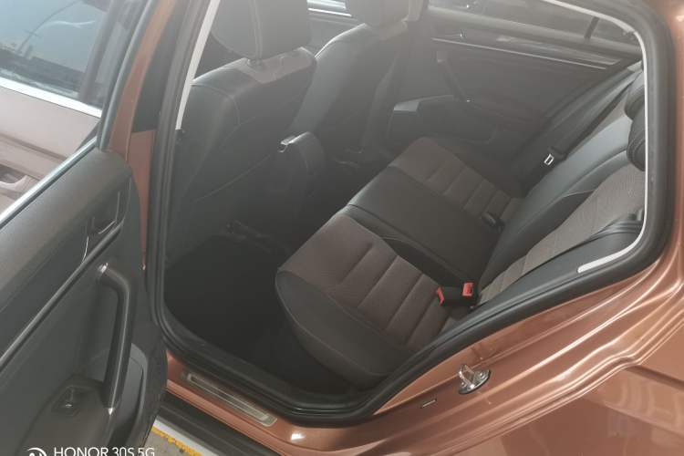 Used Volkswagen C-TREK 2017 1.6L Automatic Comfort Model
