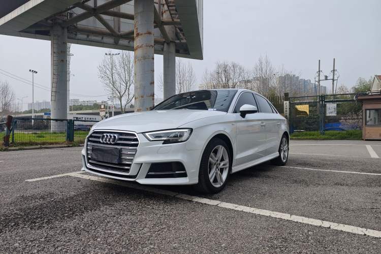 Used Audi A3 2020 Limousine 35 TFSI Fashion Edition China VI Emission Standard