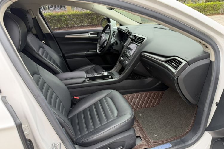 Used Ford Mondeo 2017 EcoBoost 200 Stylish Model
