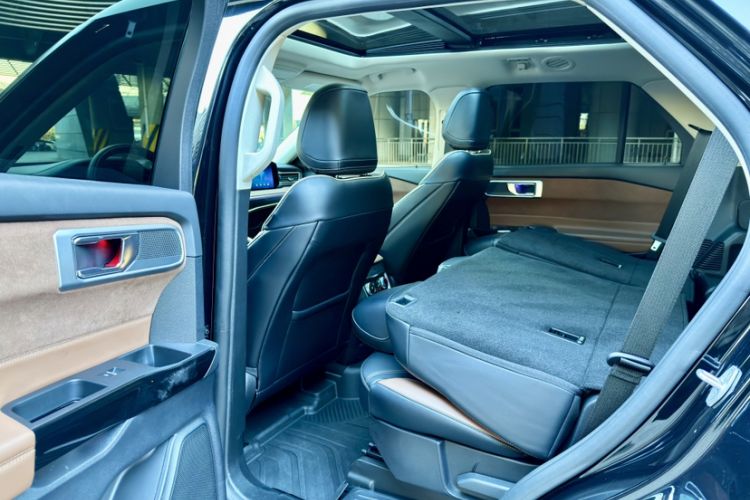 Used Ford Explorer 2023 EcoBoost 285 Four-Wheel Drive Titanium Edition 7-Seater