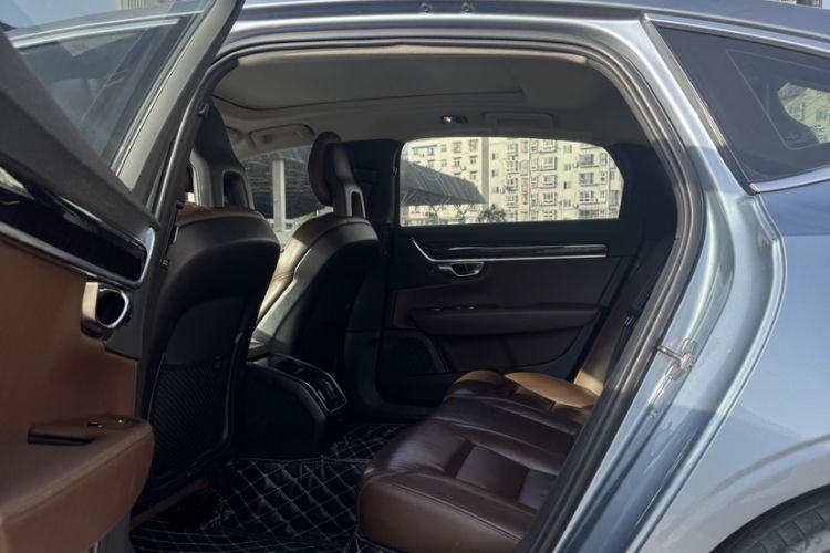 Used Volvo S90 2018 T4 Zhiyuan Edition