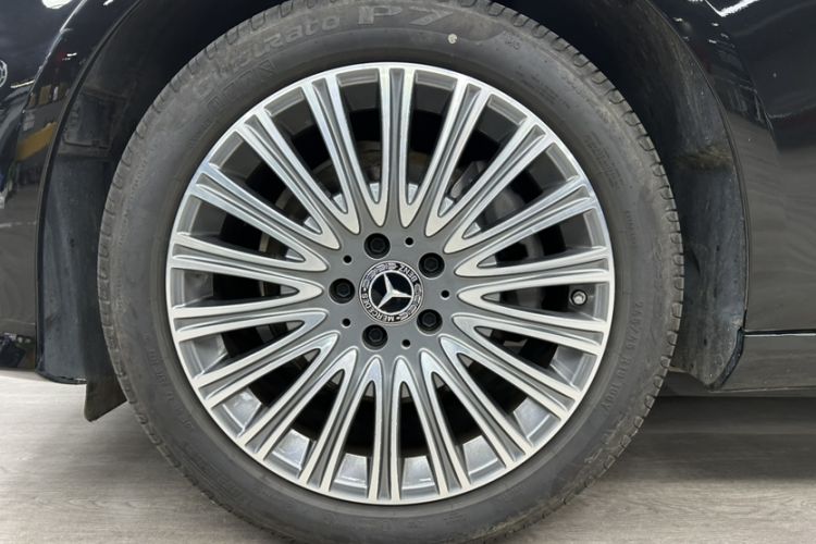 Used Mercedes-Benz E-Class 2023 Updated E 300 L Fashion Edition
