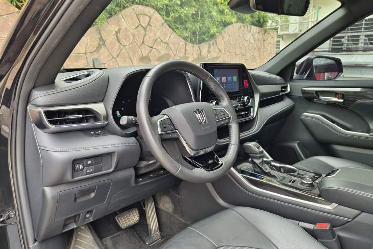 Used Toyota Crown Kluger 2022 2.0T Four-Wheel Drive Enjoyment Edition Interior 12